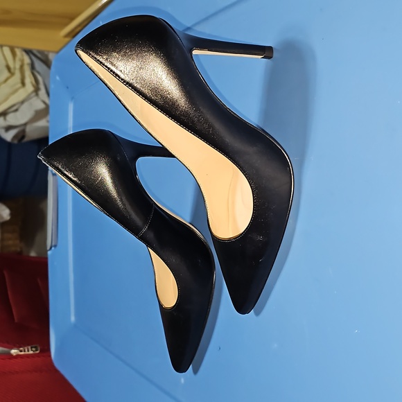 L.K. Bennett London Heels - Picture 4 of 6